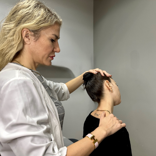 Neck-pain-relief-Loop-PT-Chicago-IL